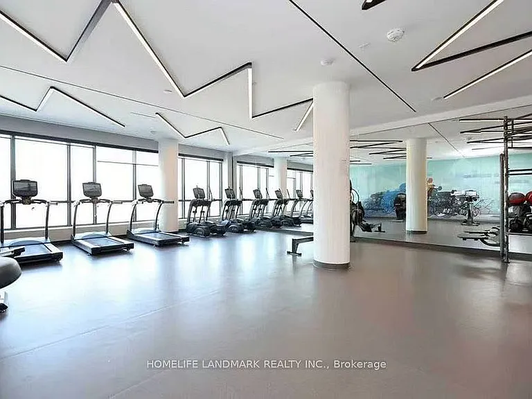 225 Sumach St #606W — Photo 10