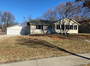 1506 Market St, Gowrie, IA 50543