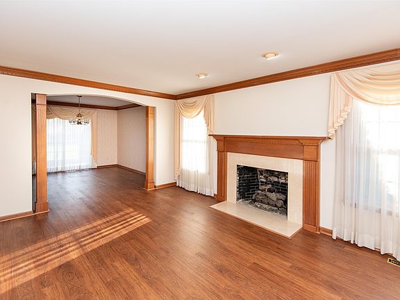 5th image of 3281 Fieldstone Dr