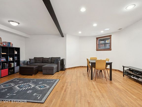 5th image of 1711 W Greenleaf Ave #C