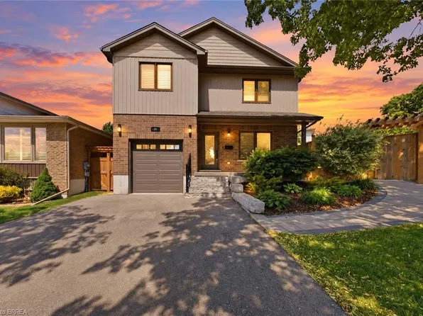 21 Sandy Row, Brantford, ON N3T 5Z4