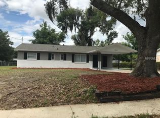 1606 Nottingham Rd, Leesburg, FL 34748