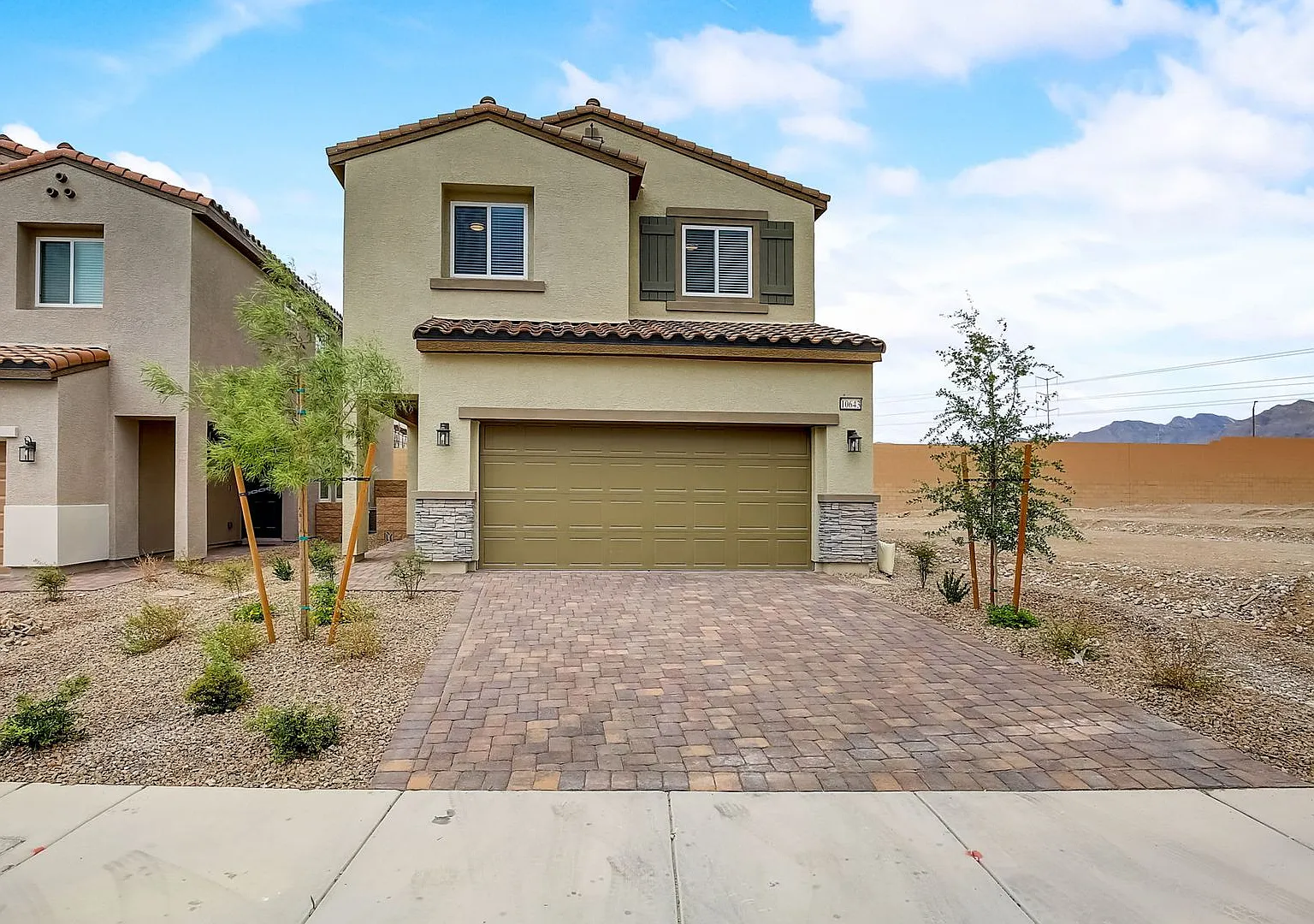 Beautiful 2 story Home in Skye Canyon — Photo 1
