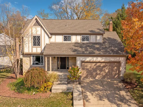 5600 Blue Sky Ct, Westerville, OH 43081