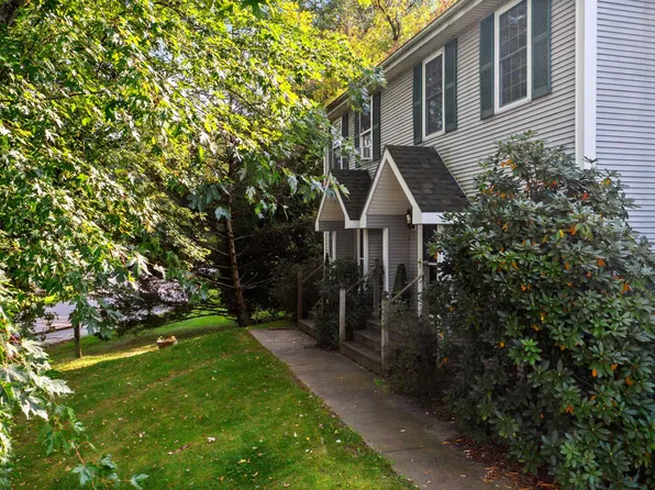 101 Farr Road, Richmond, VT 05477