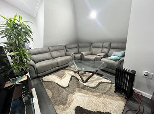 4 Michigan Ave FLOOR 3, Dorchester, MA 02121