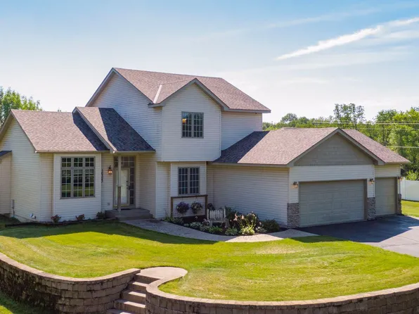 16323 Guadalcanal St NE, Ham Lake, MN 55304