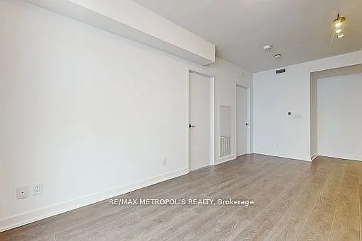 2033 Kennedy Rd #3810 — Photo 8