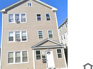 18 Montrose St, Worcester, MA 01610