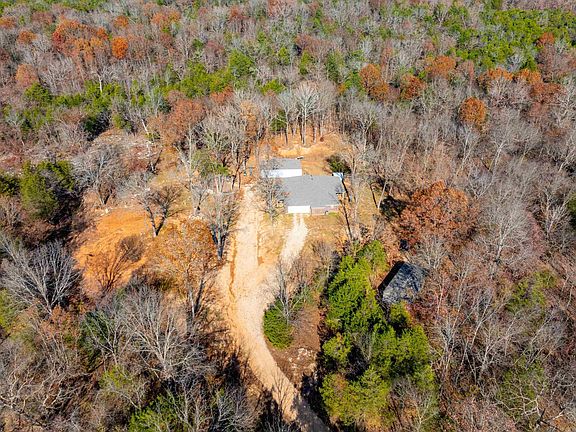 3rd image of 800 Strawberry River Rd