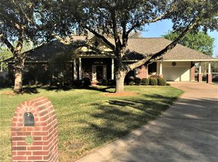 909 Rigel St, Friendswood, TX 77546