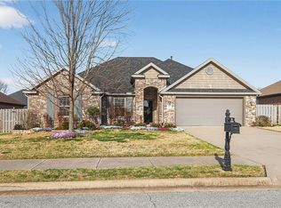 3738 Solitude St, Springdale, AR 72764