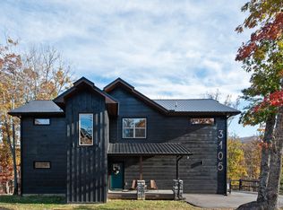 3105 Storm Bringer Dr, Sevierville, TN 37862