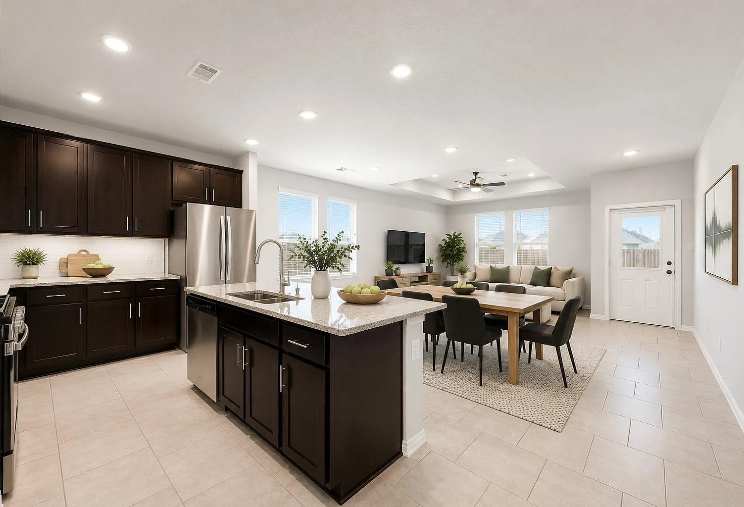 4 bed, 3.0 bath, 2108 sqft, $2,500 — Photo 3