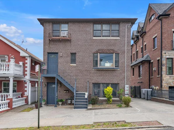 20-49 49th Street, Astoria, NY 11105