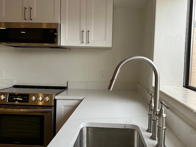 1054 Wesley Powell Dr #2 — Photo 17