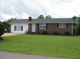 106 Sweetbriar Cir, Anderson, SC 29626