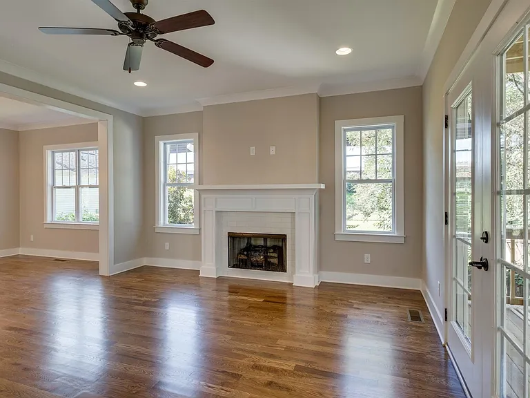 5514B Urbandale Ave — Photo 14