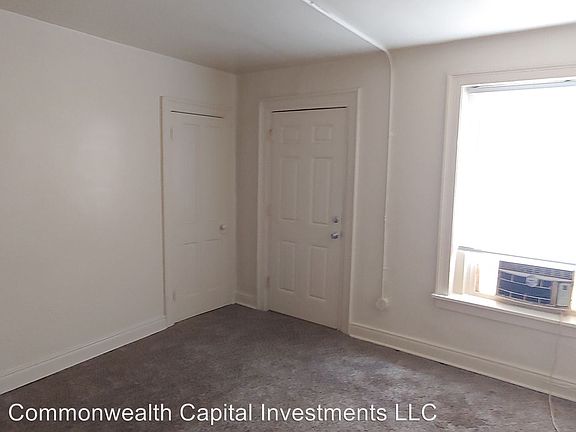 5th image of 2218 Carrington St APT C