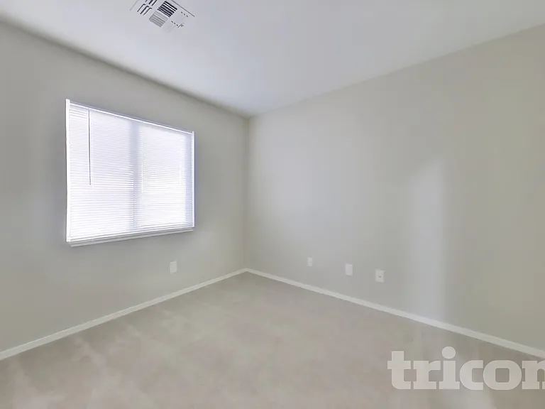 12510 W Scotts Dr — Photo 14