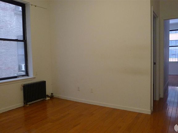 5th image of 4118 29th St APT 2C