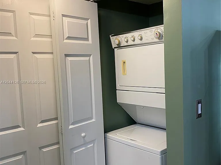 1745 E Hallandale Beach Blvd #401W — Photo 35