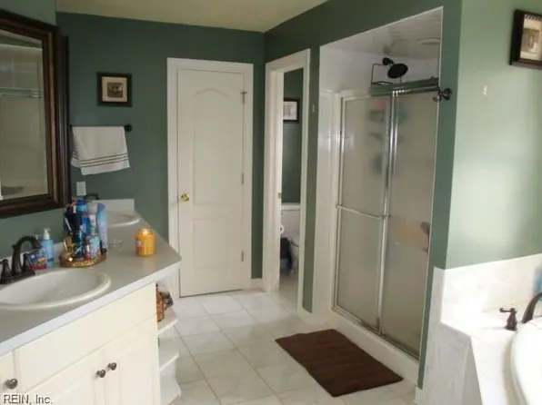 20230 Harbour Rdg, Smithfield, VA 23430