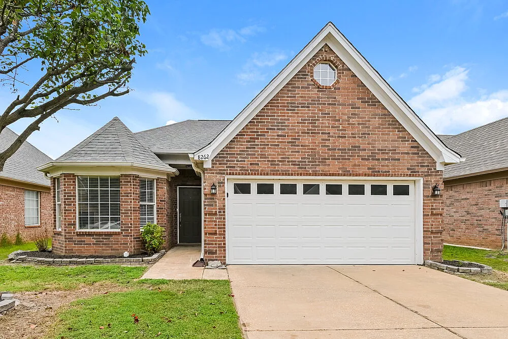 3 bed, 2.0 bath, 1475 sqft, $1,835 — Photo 1