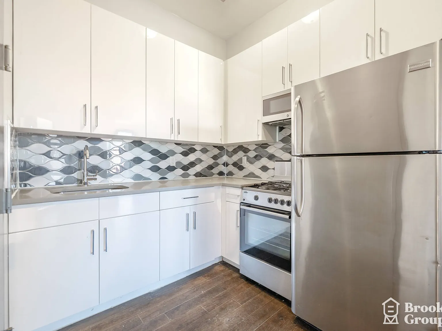 129 Park Avenue — Photo 2
