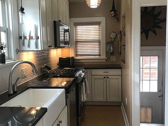 Kitchen with all appliances included