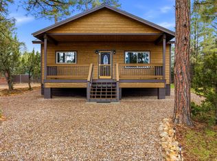 1979 Christmas Pine Cir, Overgaard, AZ 85933