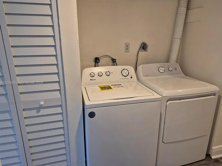 214 Wimbledon Lake Dr #57 — Photo 17