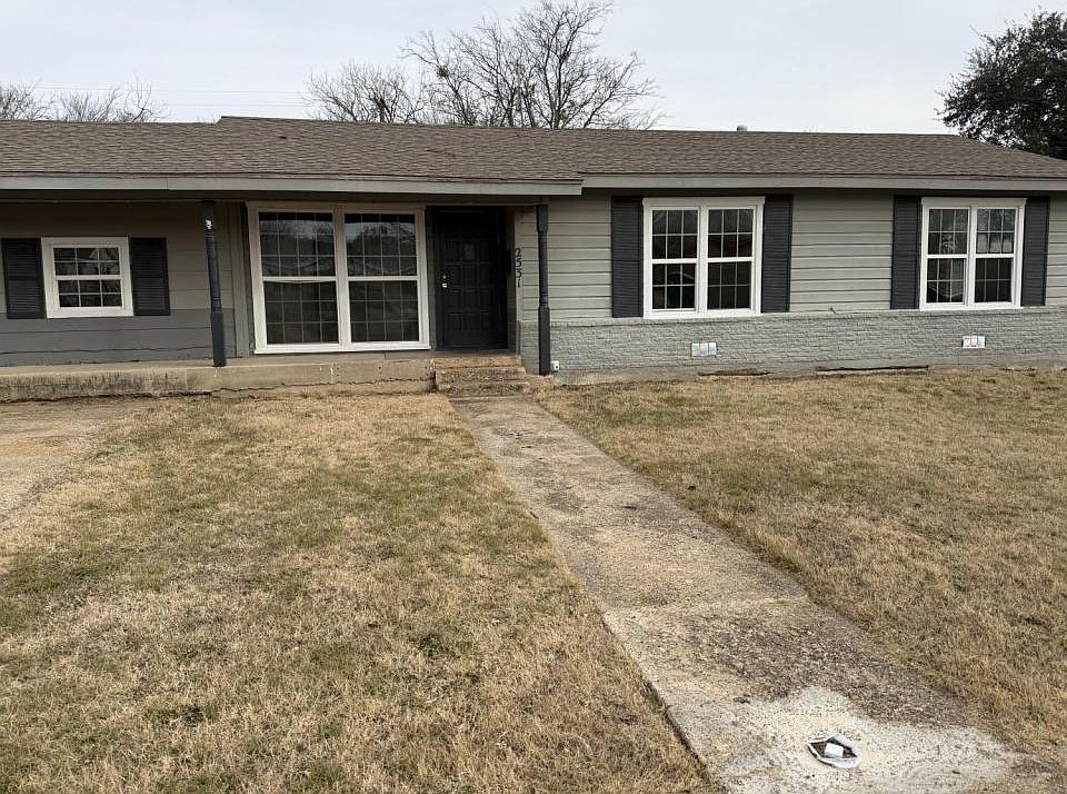 1st image of 2531 Powell Dr