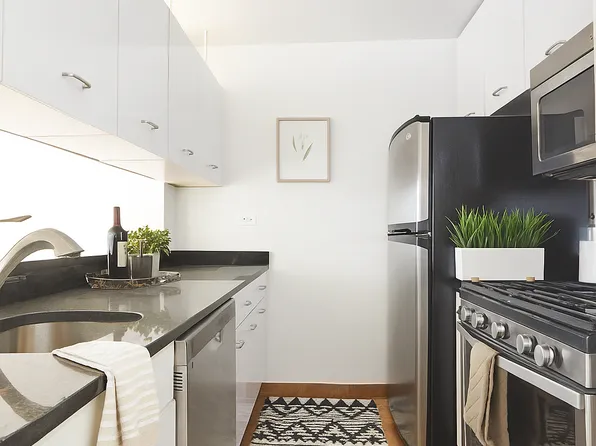 445 Fifth Avenue image 4 of 18