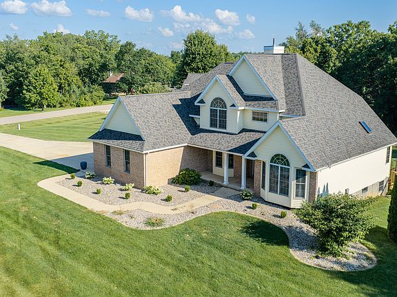 3rd image of 1224 Elliott Ln