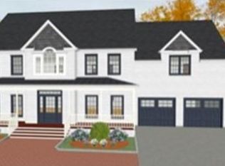 5 W River St, Upton, MA 01568