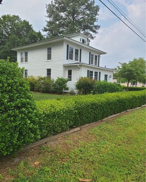 2nd image of 123 Cloverhill Ave