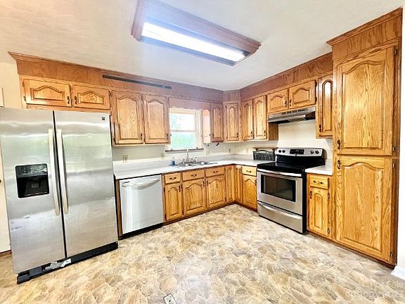 5th image of 1291 County Home Rd
