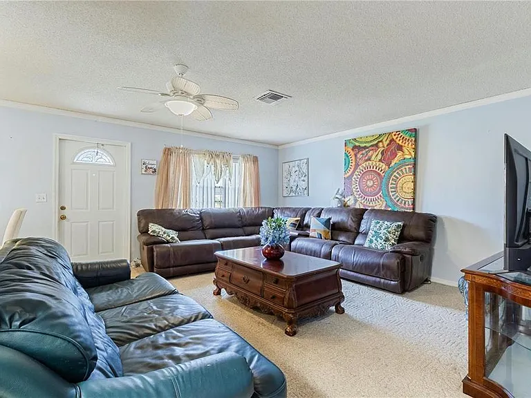 409 Feltham Trl #B — Photo 8