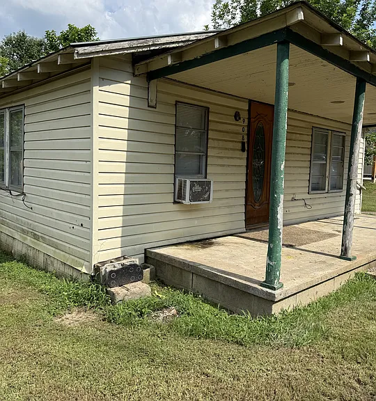 908 S Elm St — Photo 13