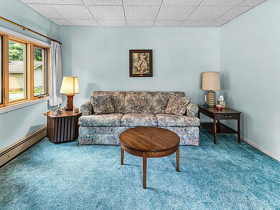 4th image of 115 Jones Ave