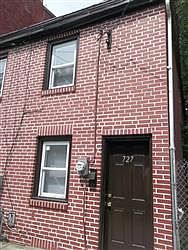 2nd image of 727 Cherry St