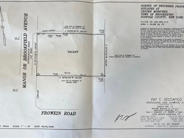 Brookfield Avenue, Center Moriches, NY 11934