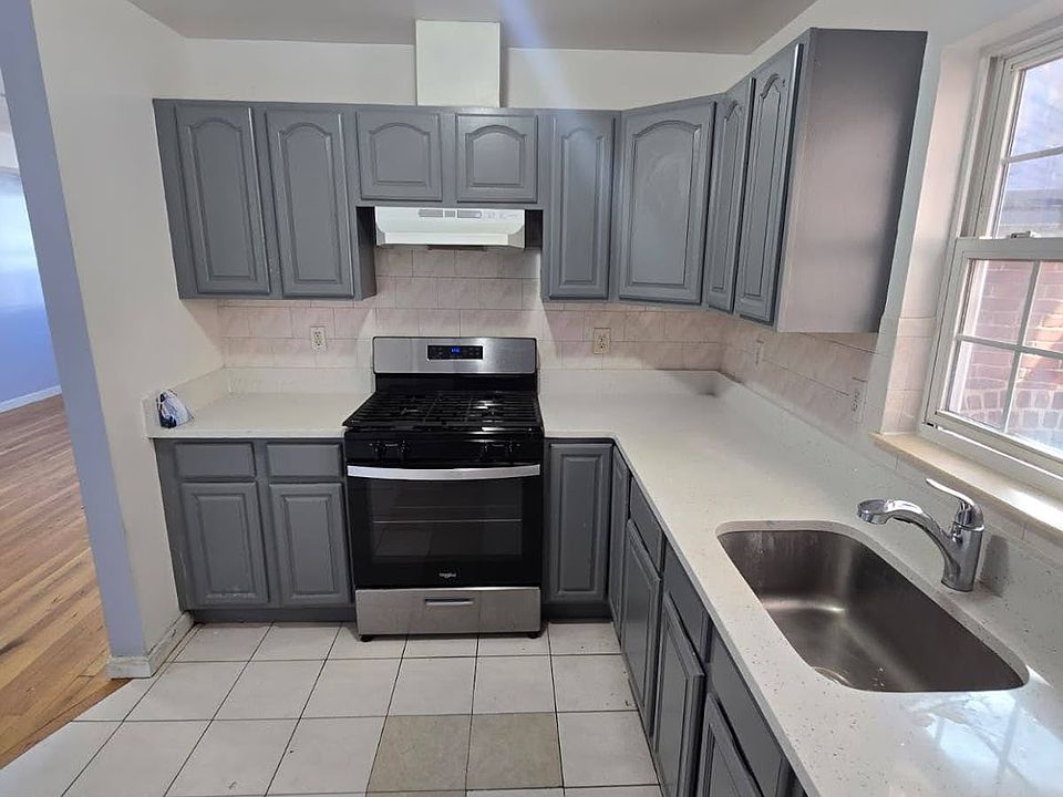 1st image of 196 Roseville Ave APT 24
