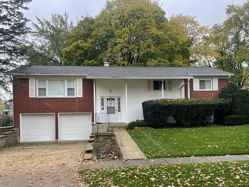 1st image of 1147 E Paddock Dr