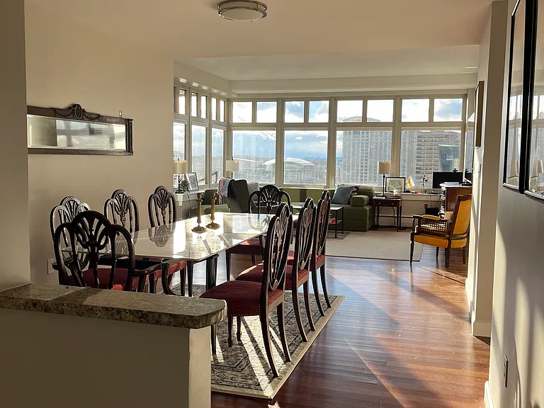 235 E River Dr #1007 — Photo 2