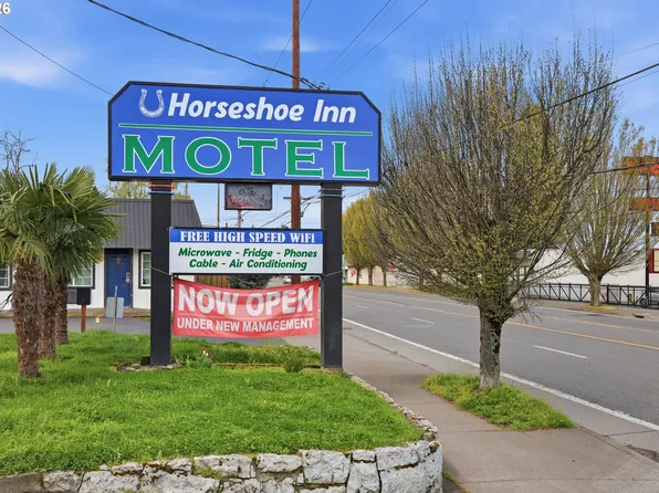 11324 NE Sandy Blvd, Portland, OR 97220