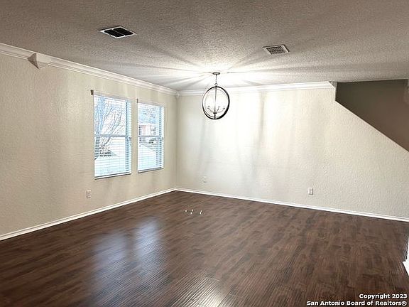 3rd image of 6038 Valparaiso Way