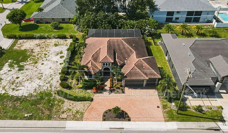 1406 Cape Coral Pkwy W — Photo 31