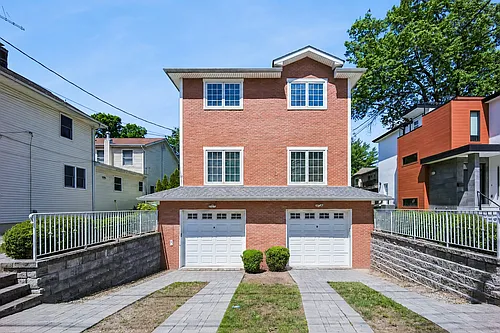 39 Grove St #B Photo 1